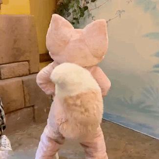 玲娜贝儿的来历简介,玲娜贝儿出圈名场面