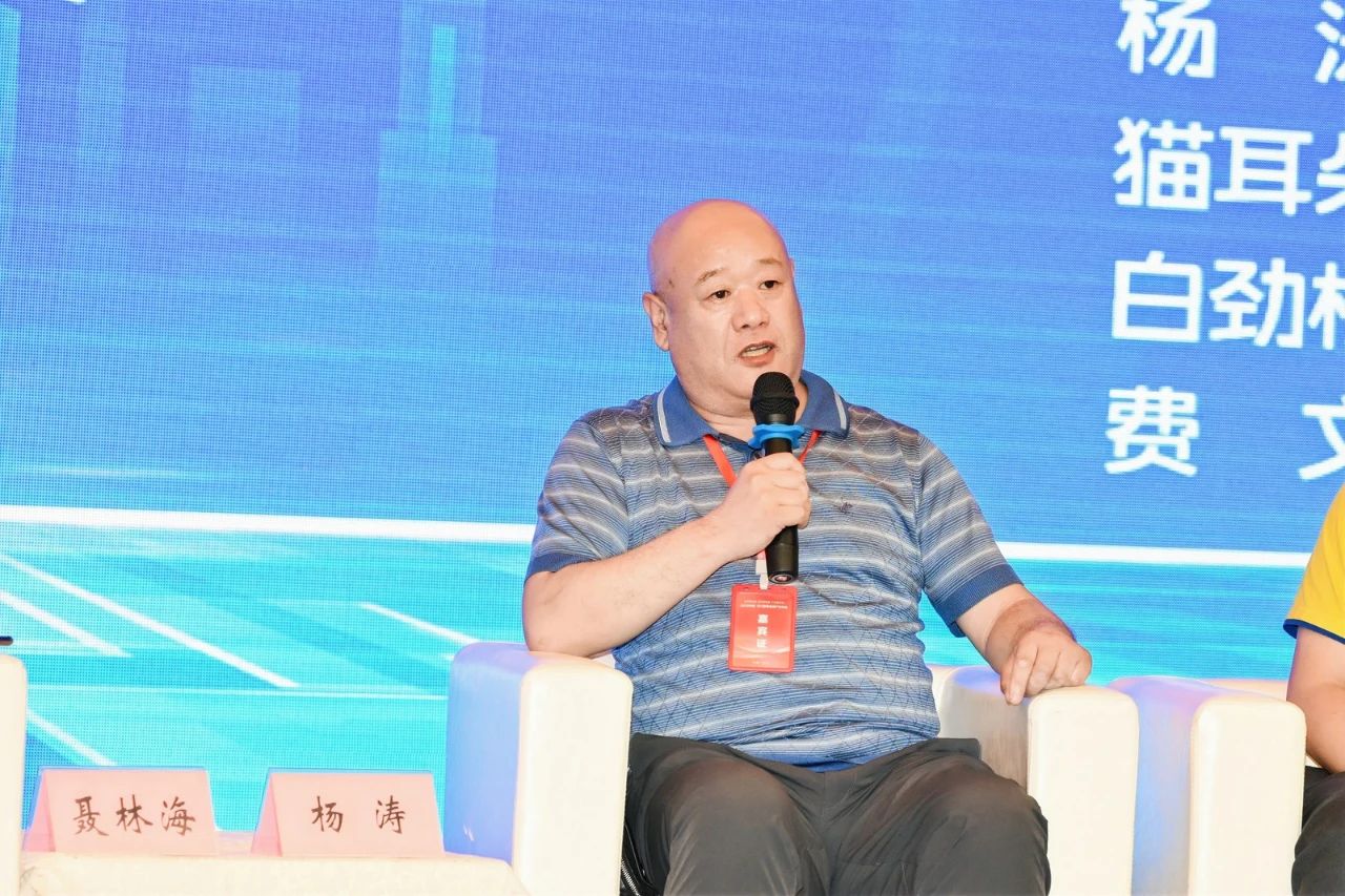 天门服装产业发展规划,天门服装电商产业峰会直播走秀