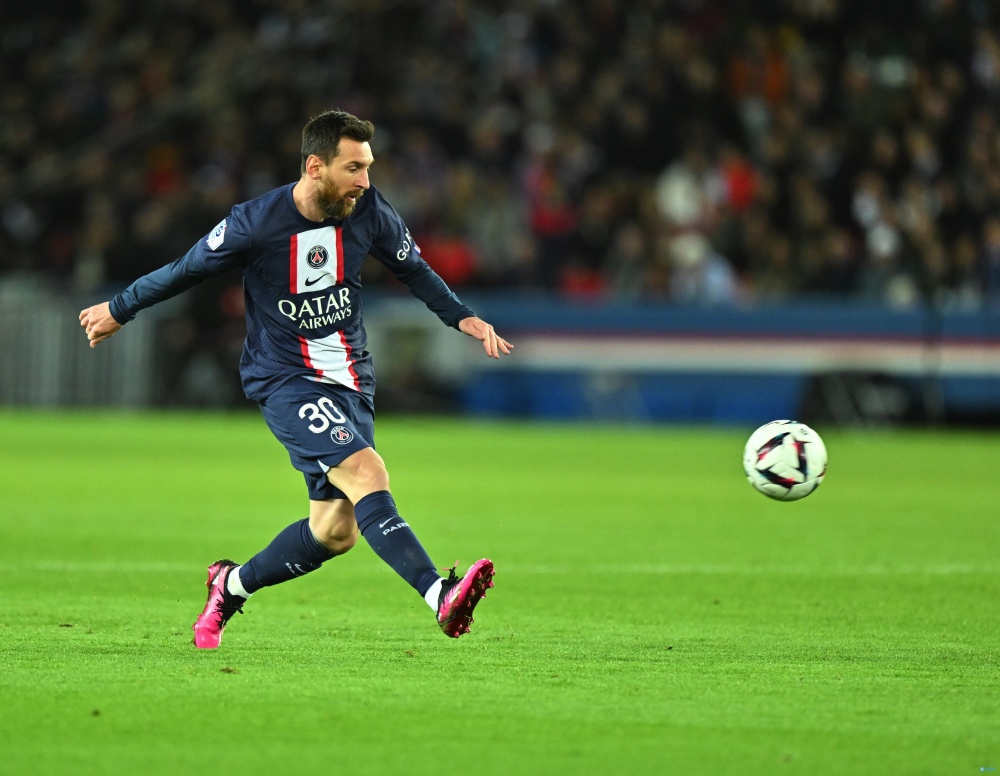 梅西回归迎接两次挑战,梅西为缺席训练道歉原视频