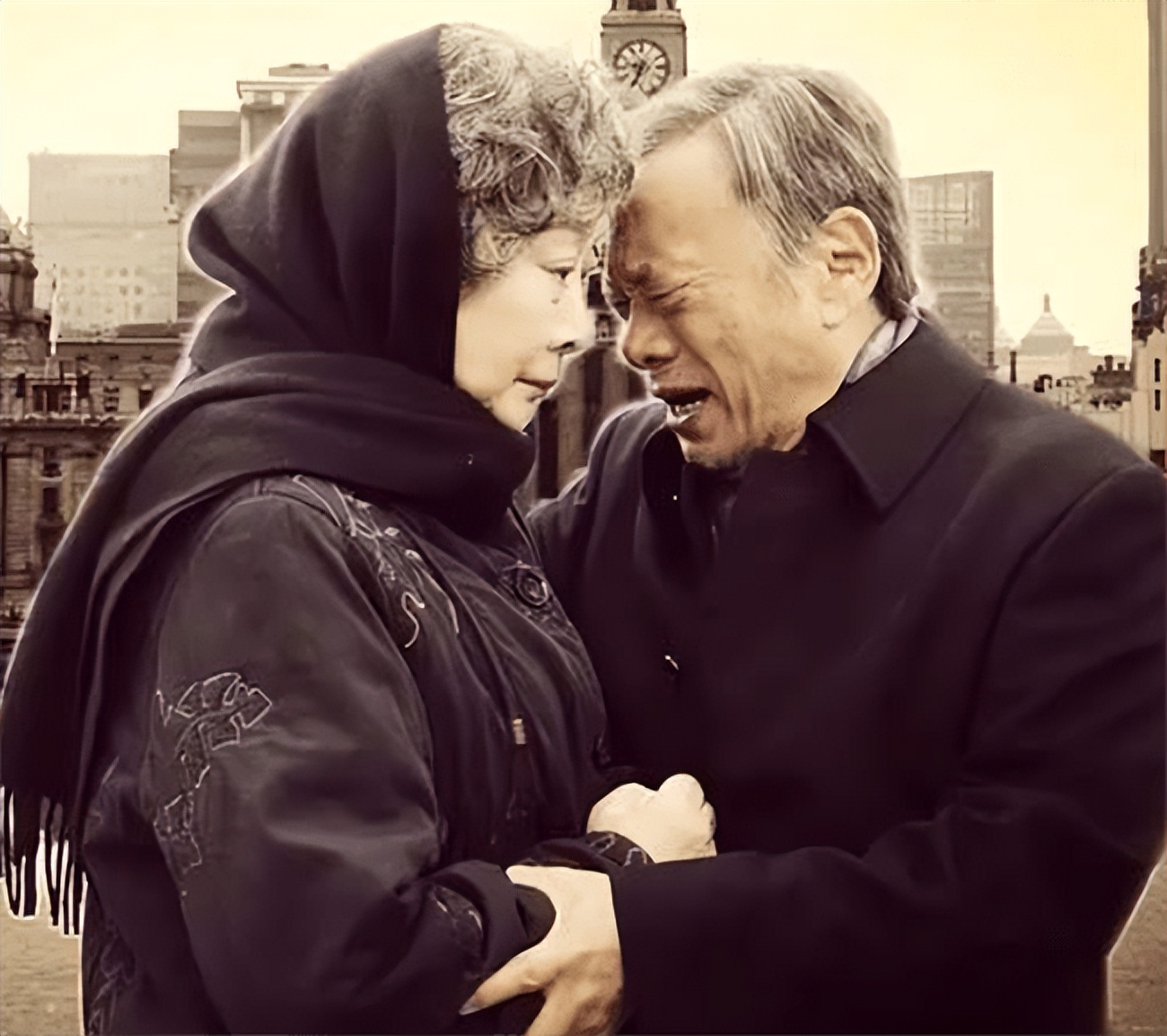 台湾老兵38年后回家找家人,台湾老兵回乡痛哭