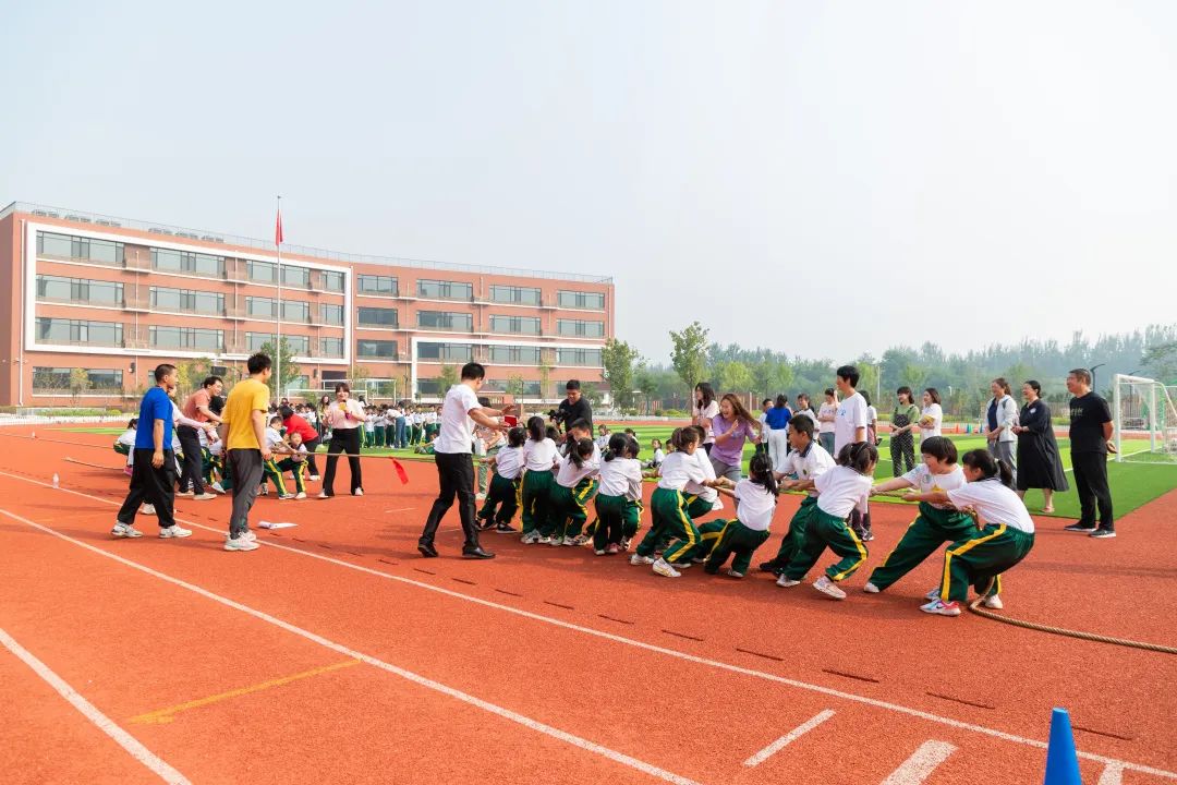 喜迎二十大奋进新征程开启新时代,房山首师大育新学校