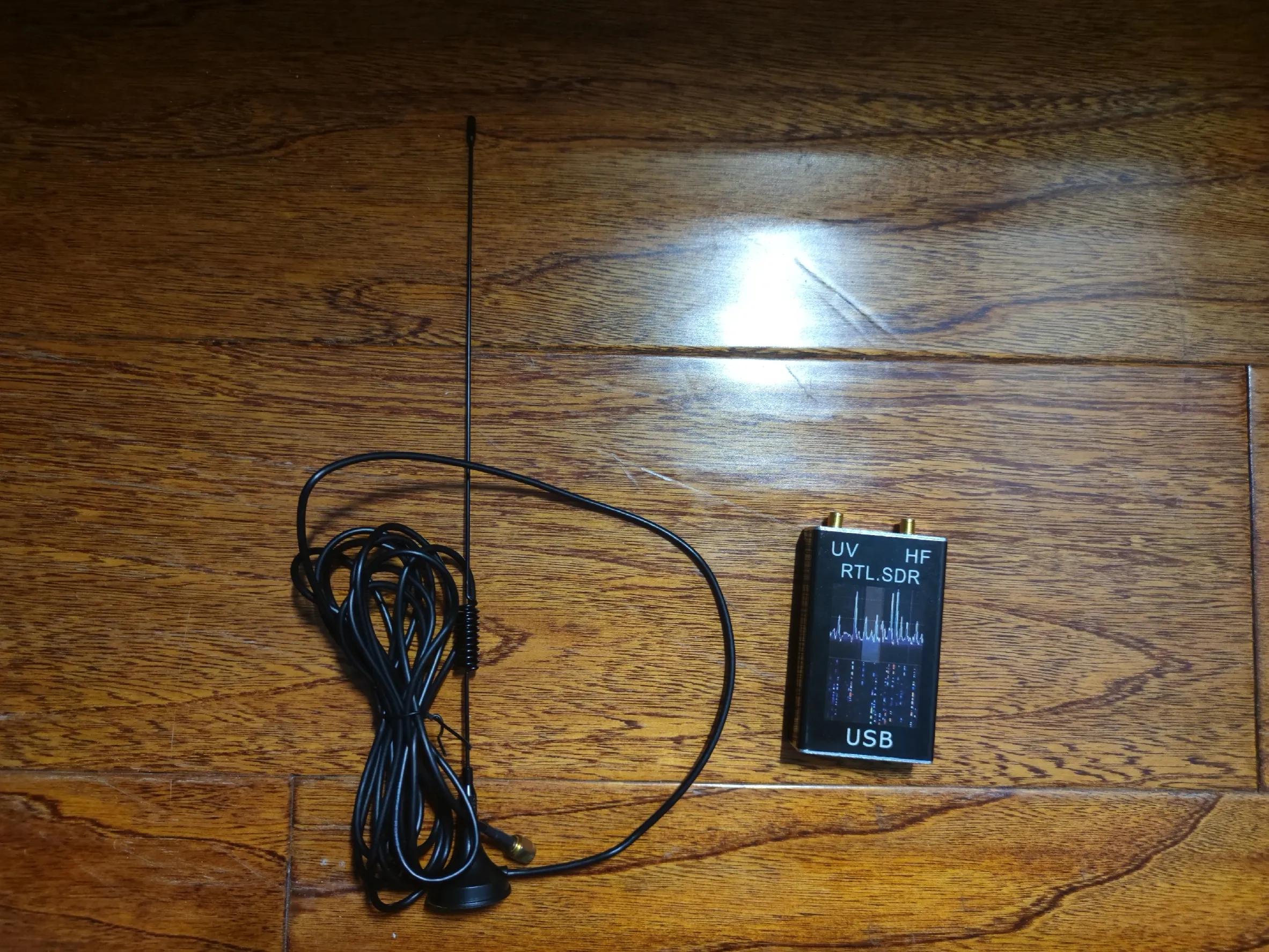 在收音机和无线电间玩跨界？这个不到百元的小黑盒真让人大开眼界