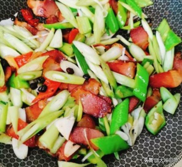 炒腊肉放油不,豆腐干炒腊肉的做法腊肉不咸