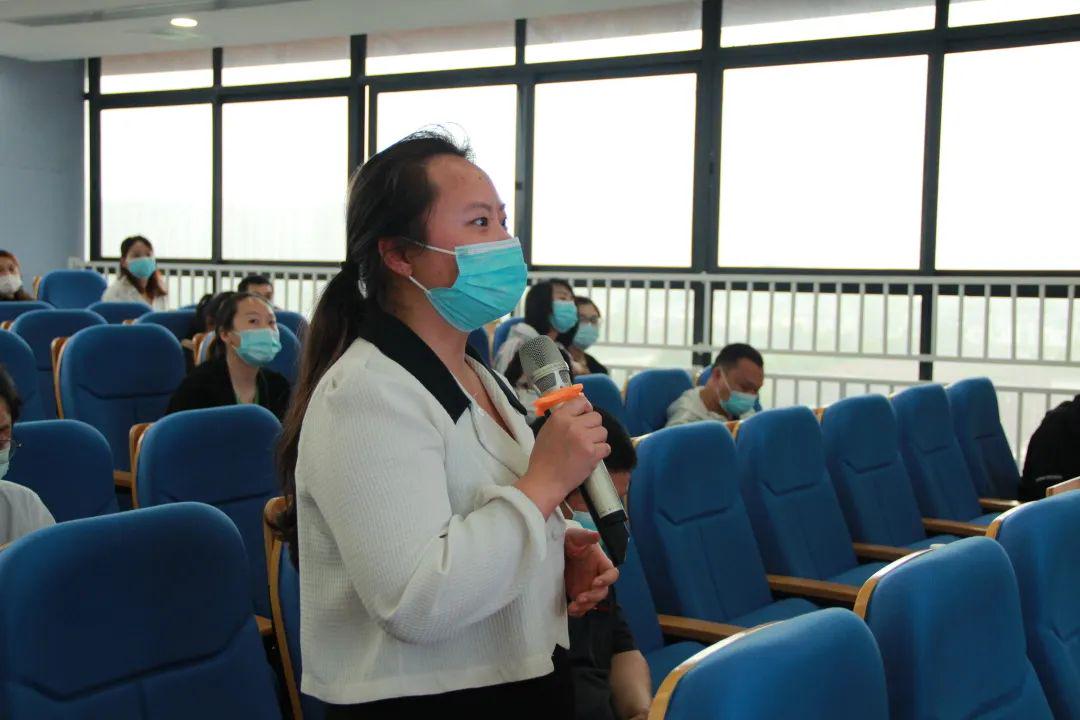 青春期父母与孩子沟通技巧,青春期孩子有效沟通家长感悟