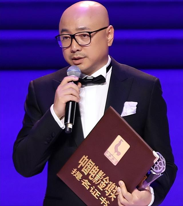 听证会结束，再看“聪明人”徐峥，伴随他的三个争议是时候解开了