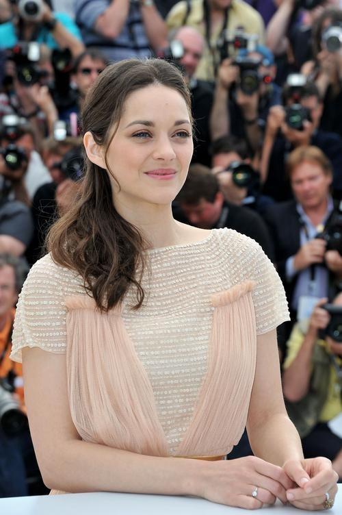 玛丽昂·歌迪亚：从小镇女孩到国际影坛巨星的崛起