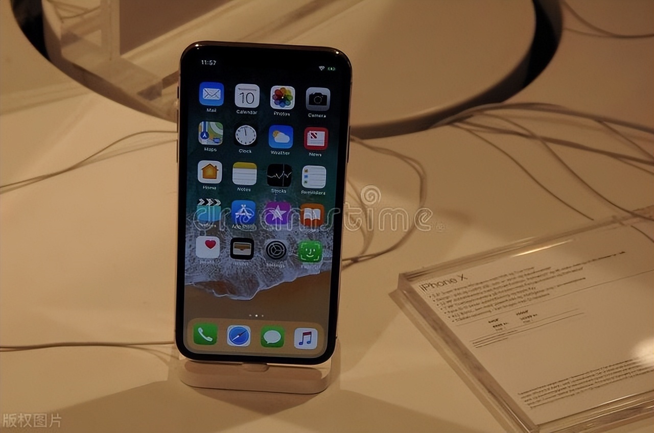 苹果iphone13测评,苹果手机好用吗视频