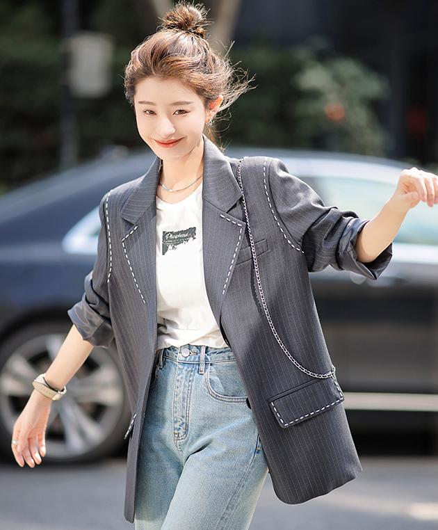 今年春天最流行的减龄穿搭,适合25岁到30岁的女装外套春季