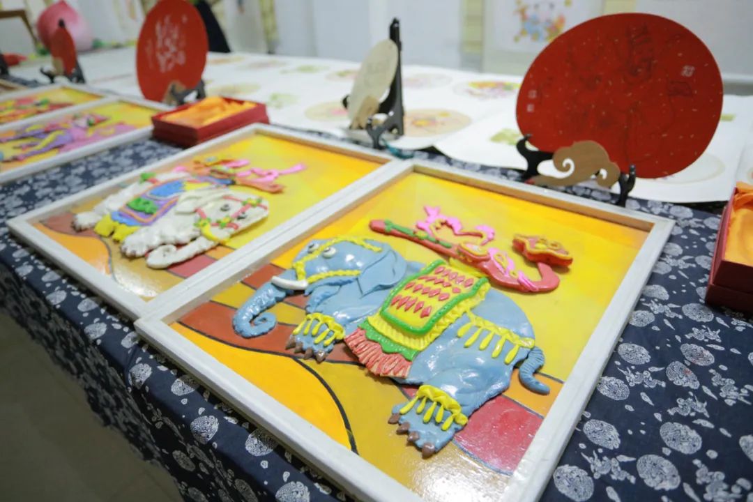 千百年前古人听的洞经古乐、吃的酥饼、画的木刻年画...这一次我们给你包圆了