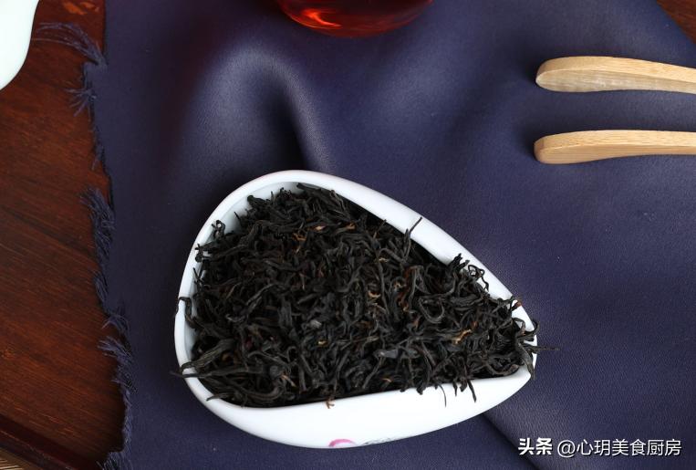 茶叶也有保质期吗放久了还能喝吗,茶叶有保质期吗过期了能喝吗