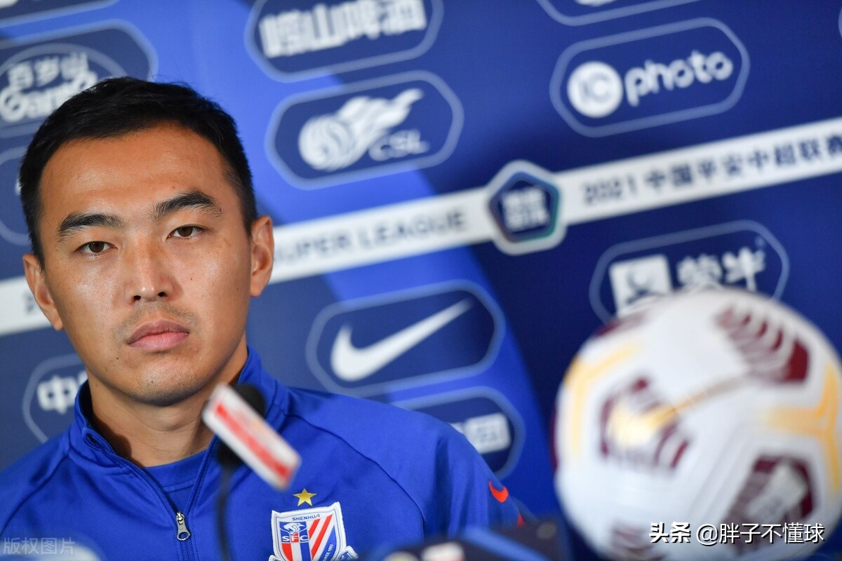 冯潇霆与巩汉林的论战,冯潇霆vs巩汉林成绩对比