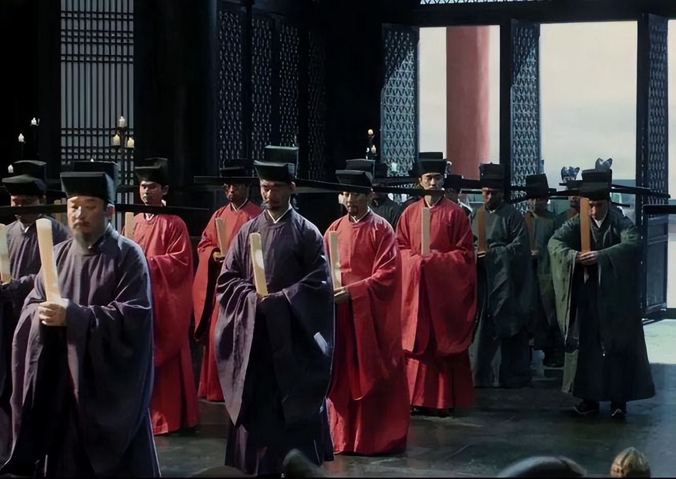 范仲淹仁宗关系,范仲淹最后什么下场