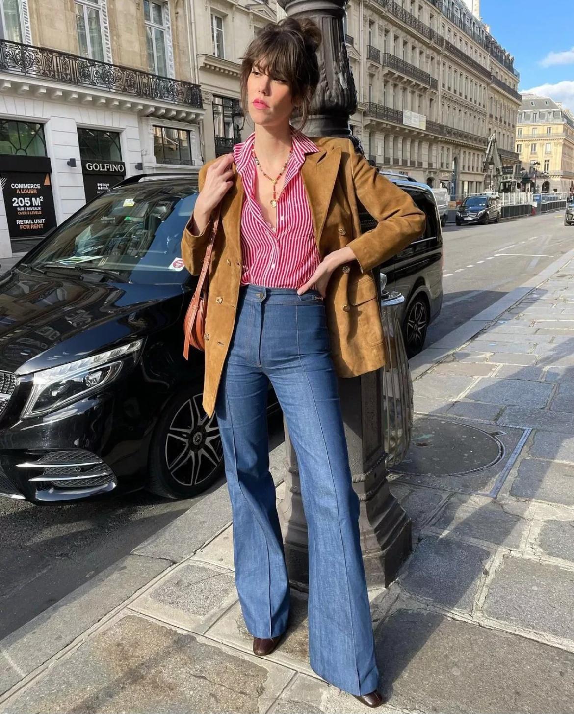 2022冬天“麂皮外套”火了，学着这样穿，优雅高级又气质