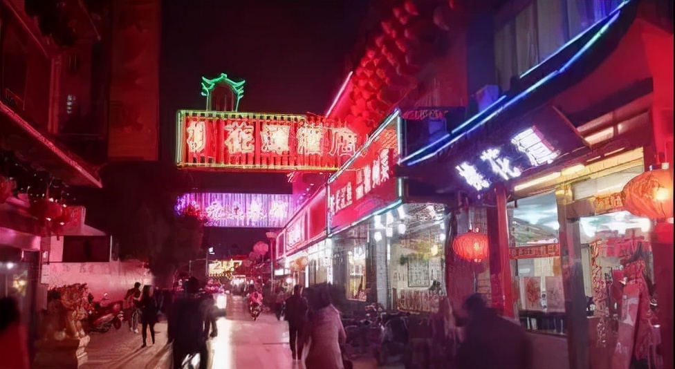 江浙沪最大的美食街,江浙美食街古镇