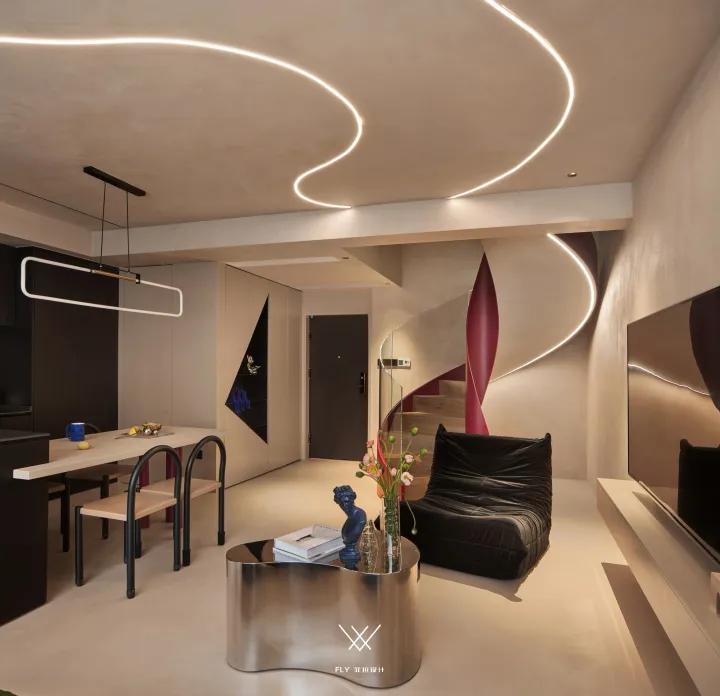 适合一个人的跃层,一室一厅单身男人布局