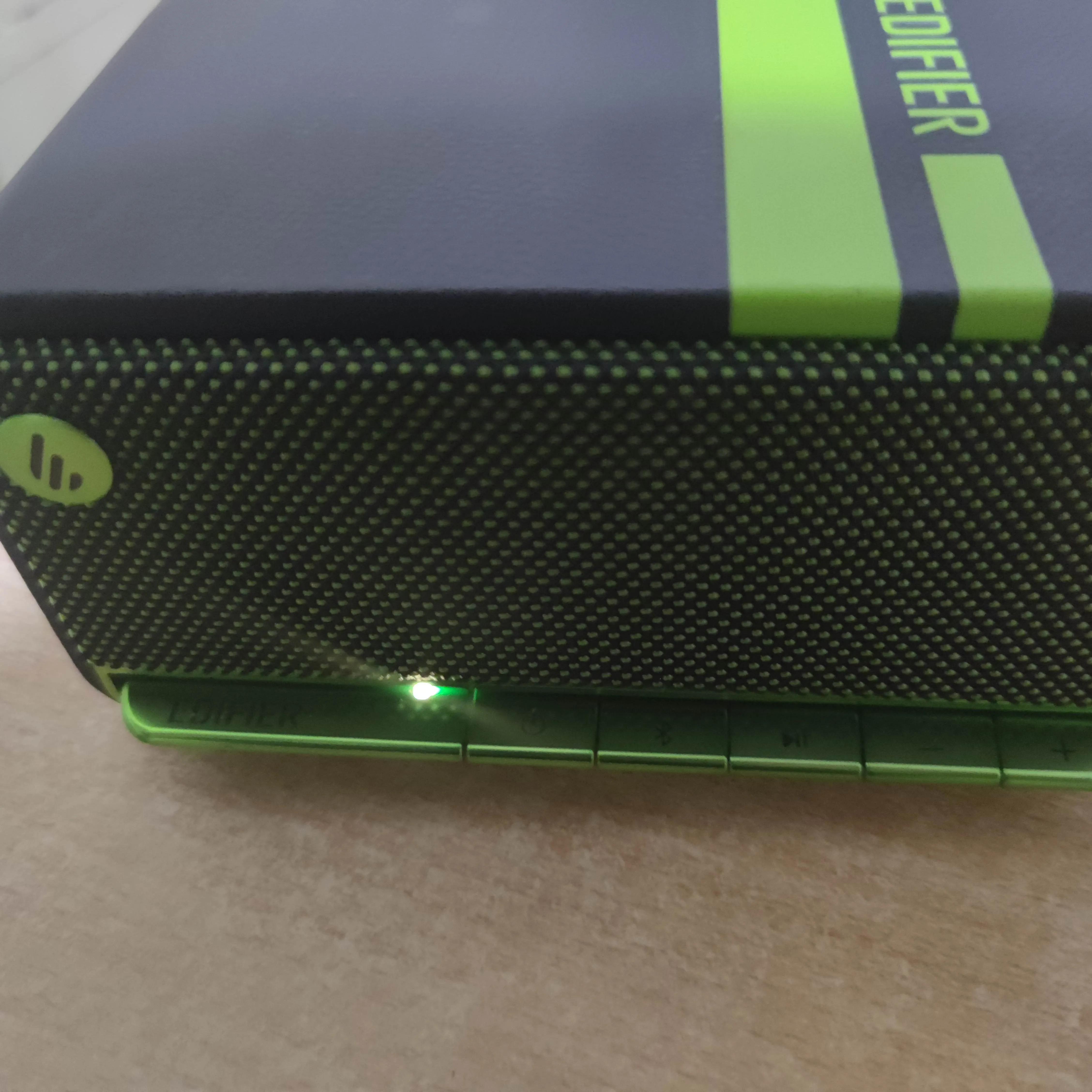 m230棕木纹对比绿魔黑音质,m230黑色