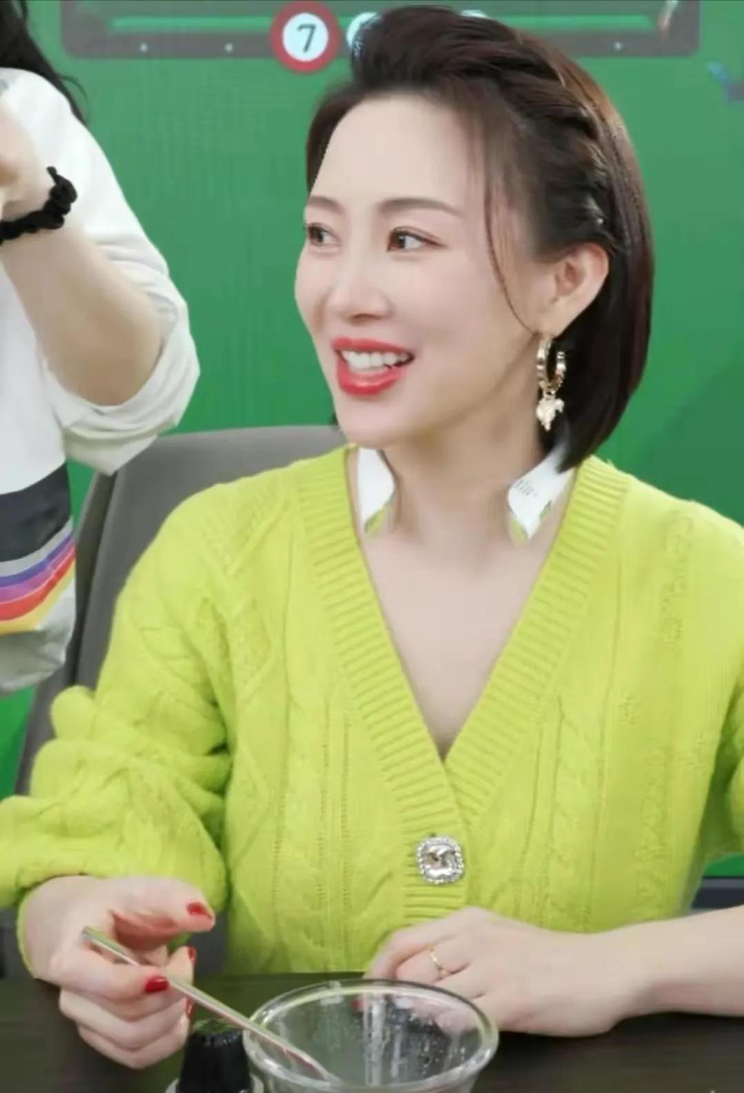 九球天后潘晓婷的成名之路,九球天后潘晓婷结过婚没有