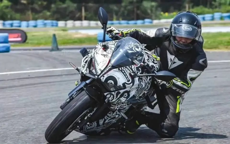 qjmotor赛550车型介绍,qjmotor赛550实车评测