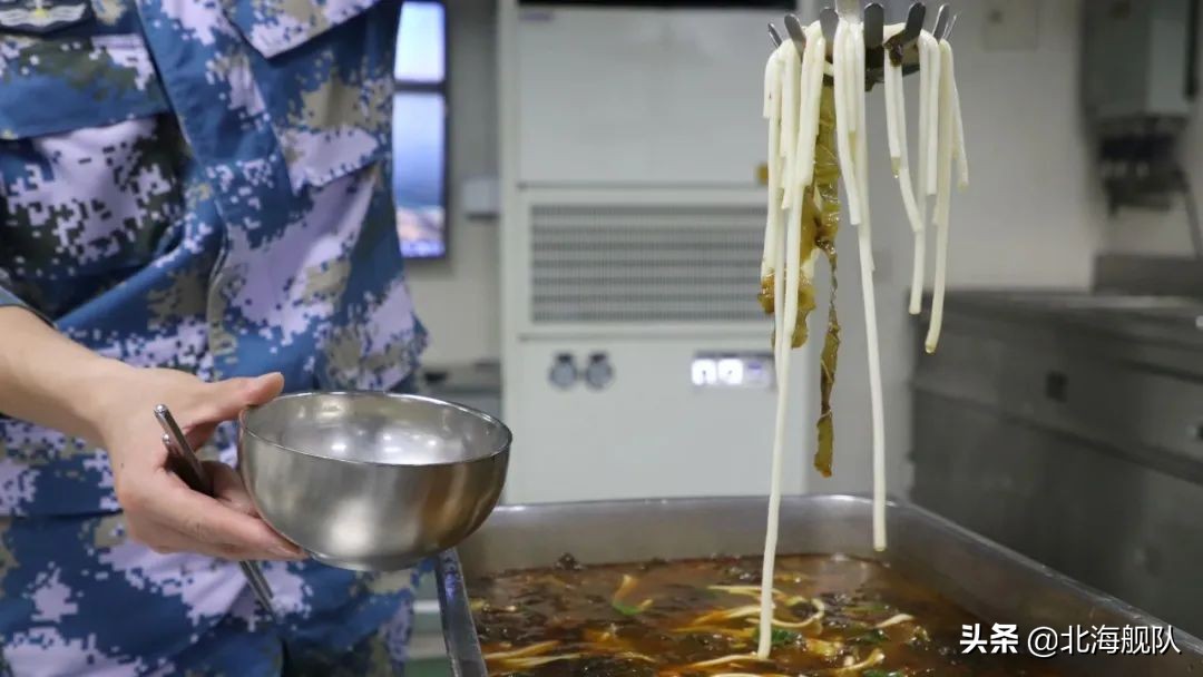 军舰用餐标准,军舰饭菜