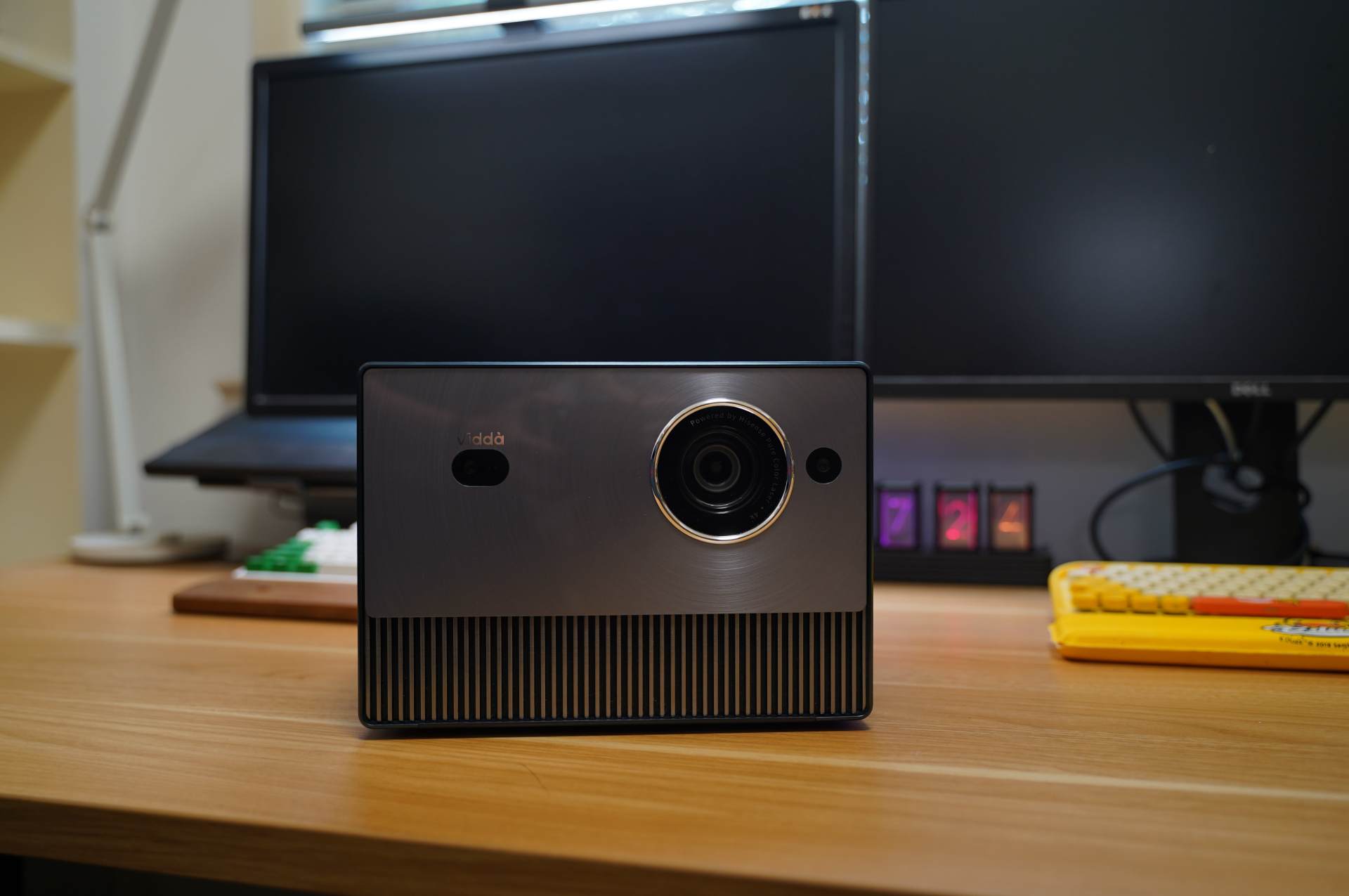 海信viddax65pro与tcl65t7gpro,海信vidda三色激光投影仪