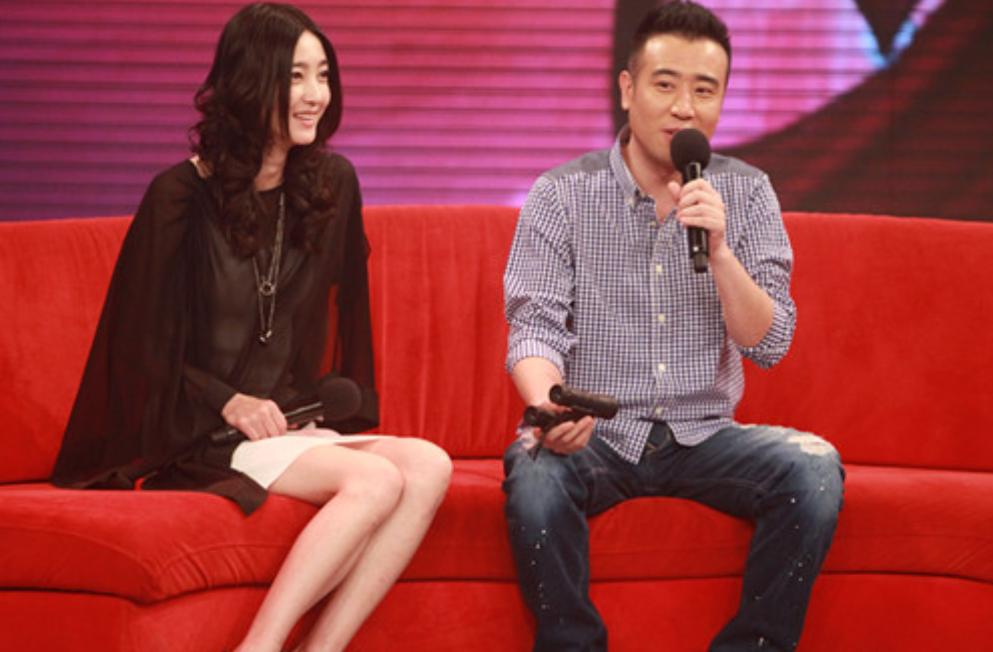 演员于和伟简历和他妻子照片,演员于和伟的家庭生活幸福吗