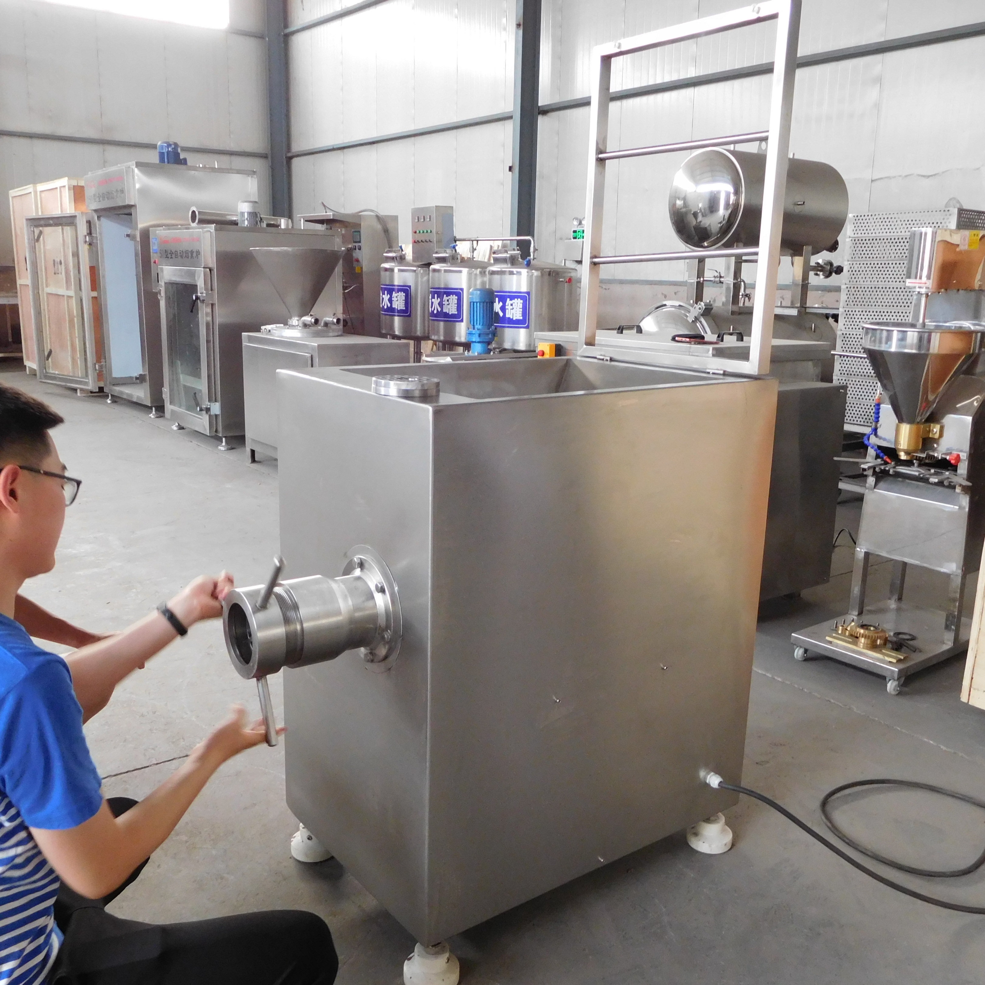 大型绞肉机碎骨机厂家,多功能绞肉机厂家直销