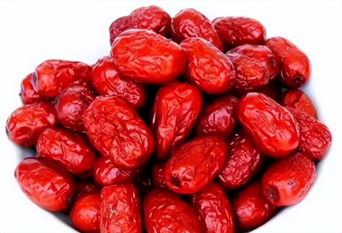 黄芪当归长期泡水喝对肝脏有害吗,黄芪和什么搭配泡水喝对肝最好