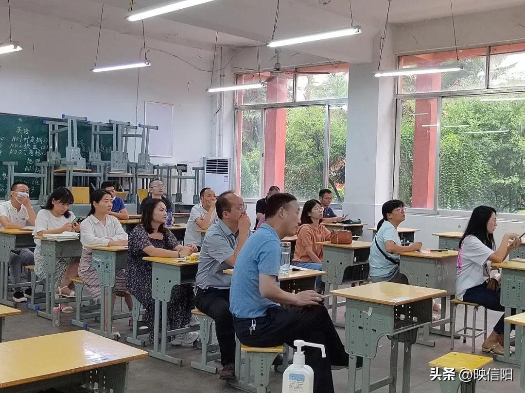 固始县高级中学举办2022—2023学年新教材培训