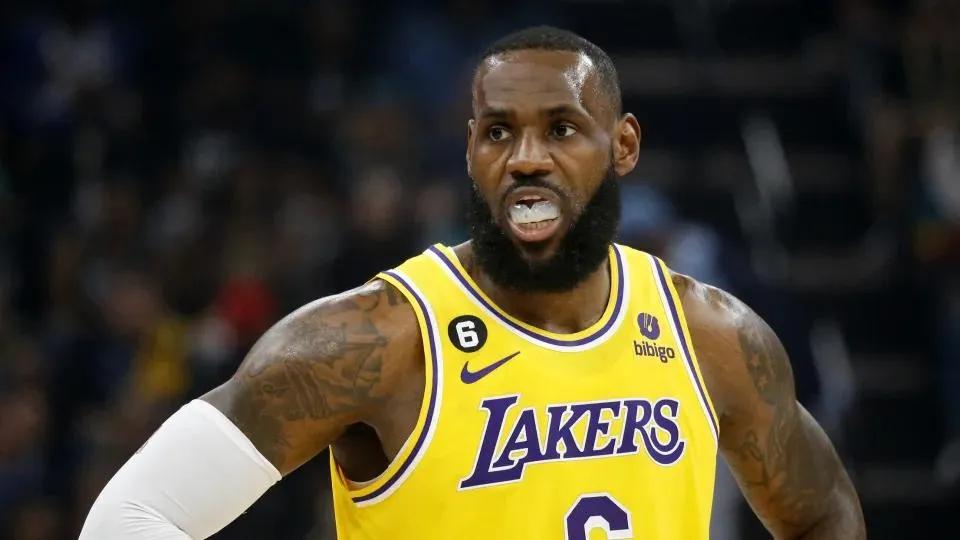 追梦格林詹姆斯库里,格林谈詹姆斯和库里