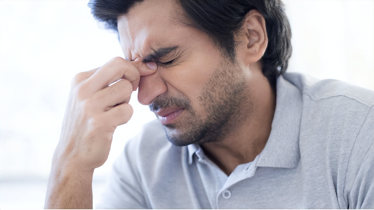 一饿就心慌手抖是什么原因引起的,糖尿病人一饿就心慌浑身无力手抖