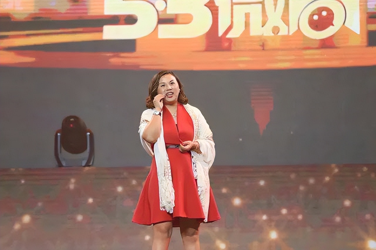 首席化妆品工厂联合主办单位｜柏俐臣荣耀亮相5.3微商节