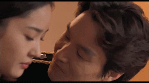 震碎三观的激情大片，别只看到女神全裸