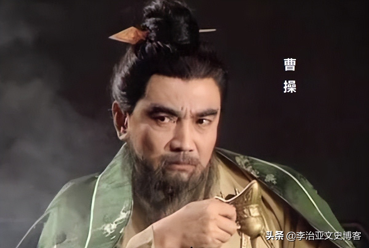 专门坑老同学的周郎