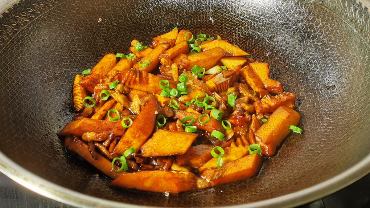 冬季，少吃萝卜白菜多吃它，营养美味，简单一炒，好吃又解馋！