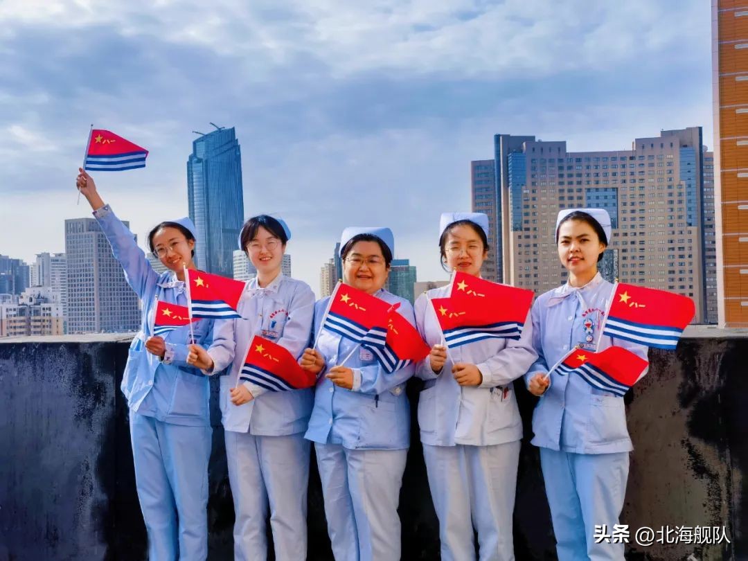 今天,用镜头为她们画一幅“肖像画”