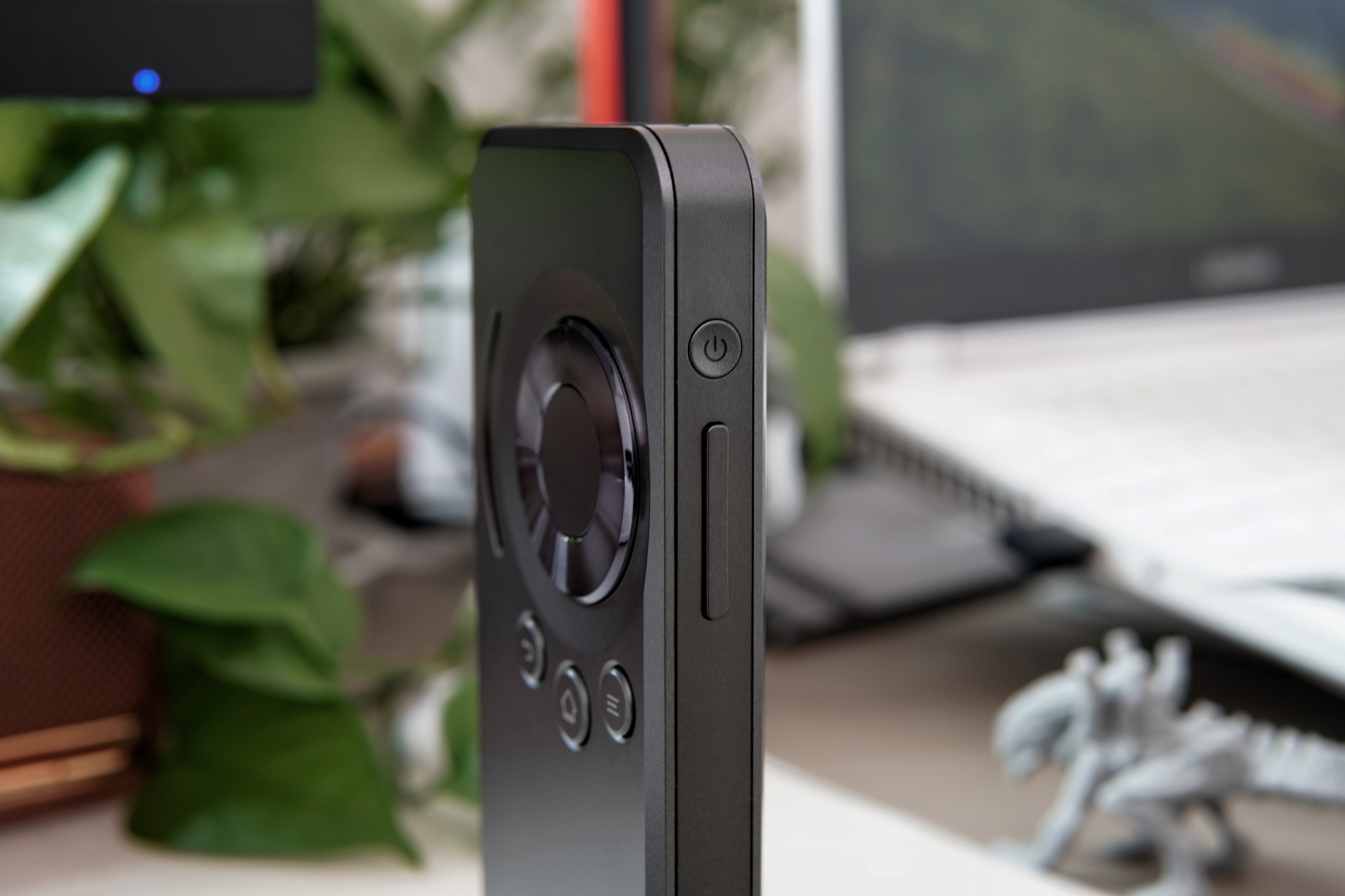 IMAX观影体验更胜VR，裸眼3D巨幕—GOOVISG3Max影院级高清头显