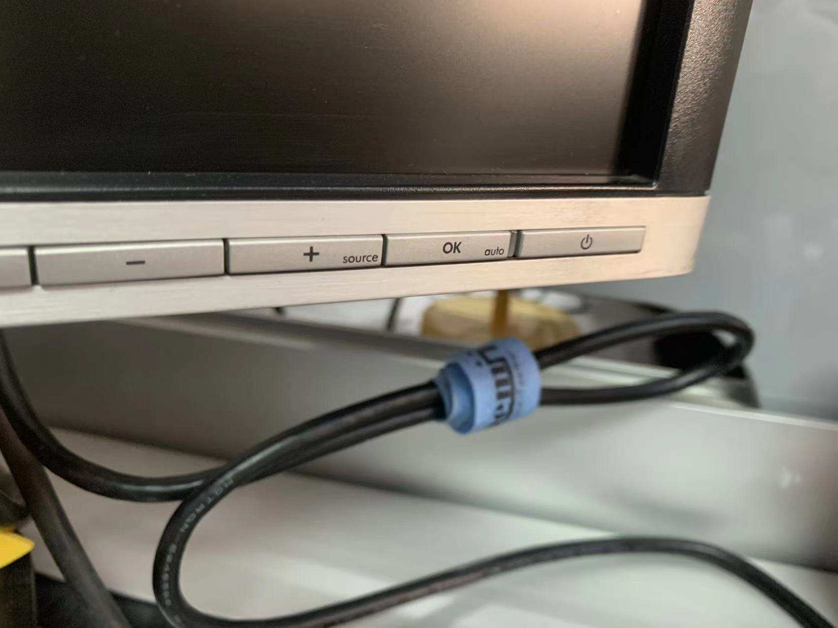 电脑屏幕亮度怎么调win10,电脑屏幕亮度怎么调联想