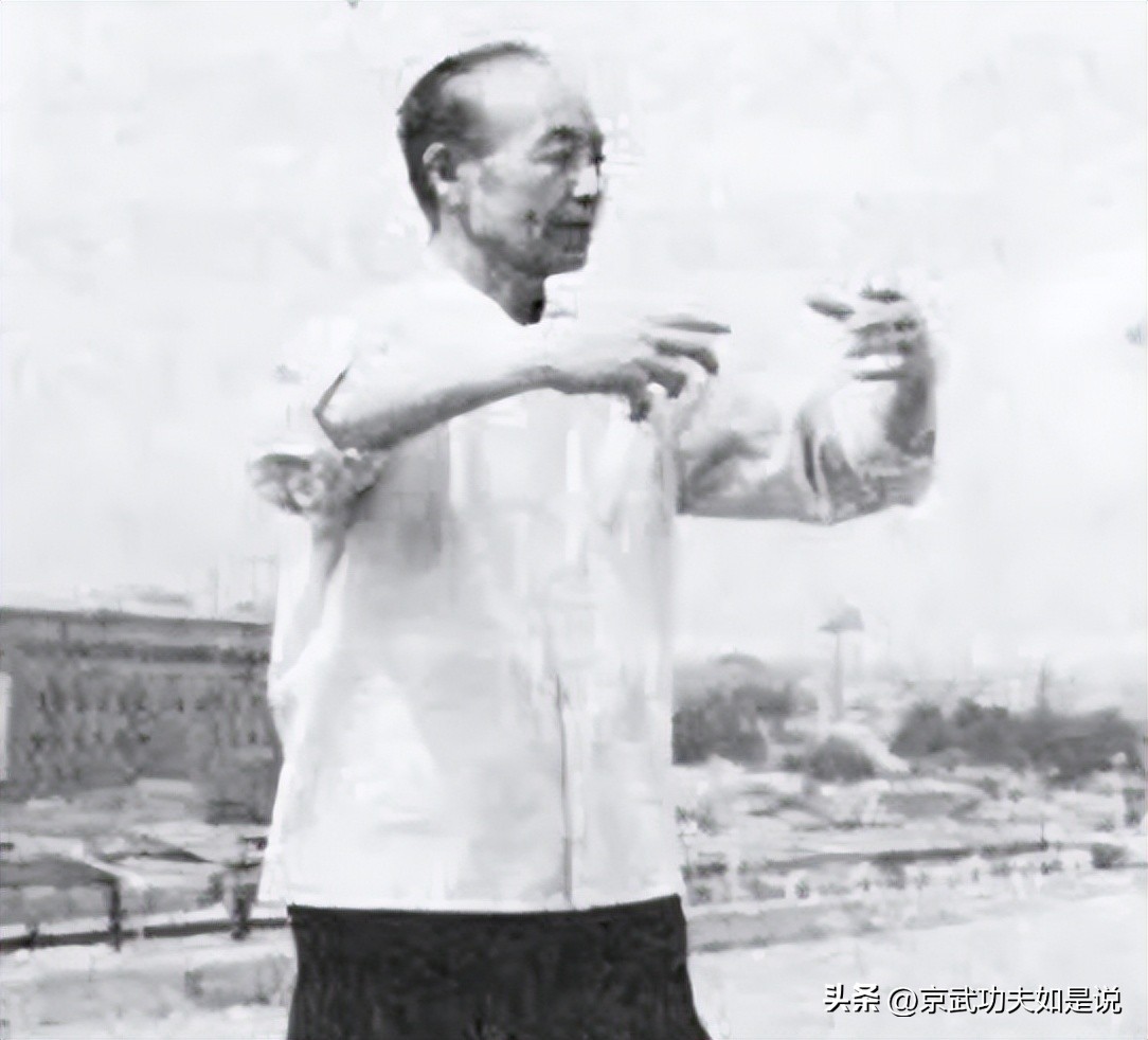 桩功，一站一功，一桩一功，一天一功，天天站，天天不同