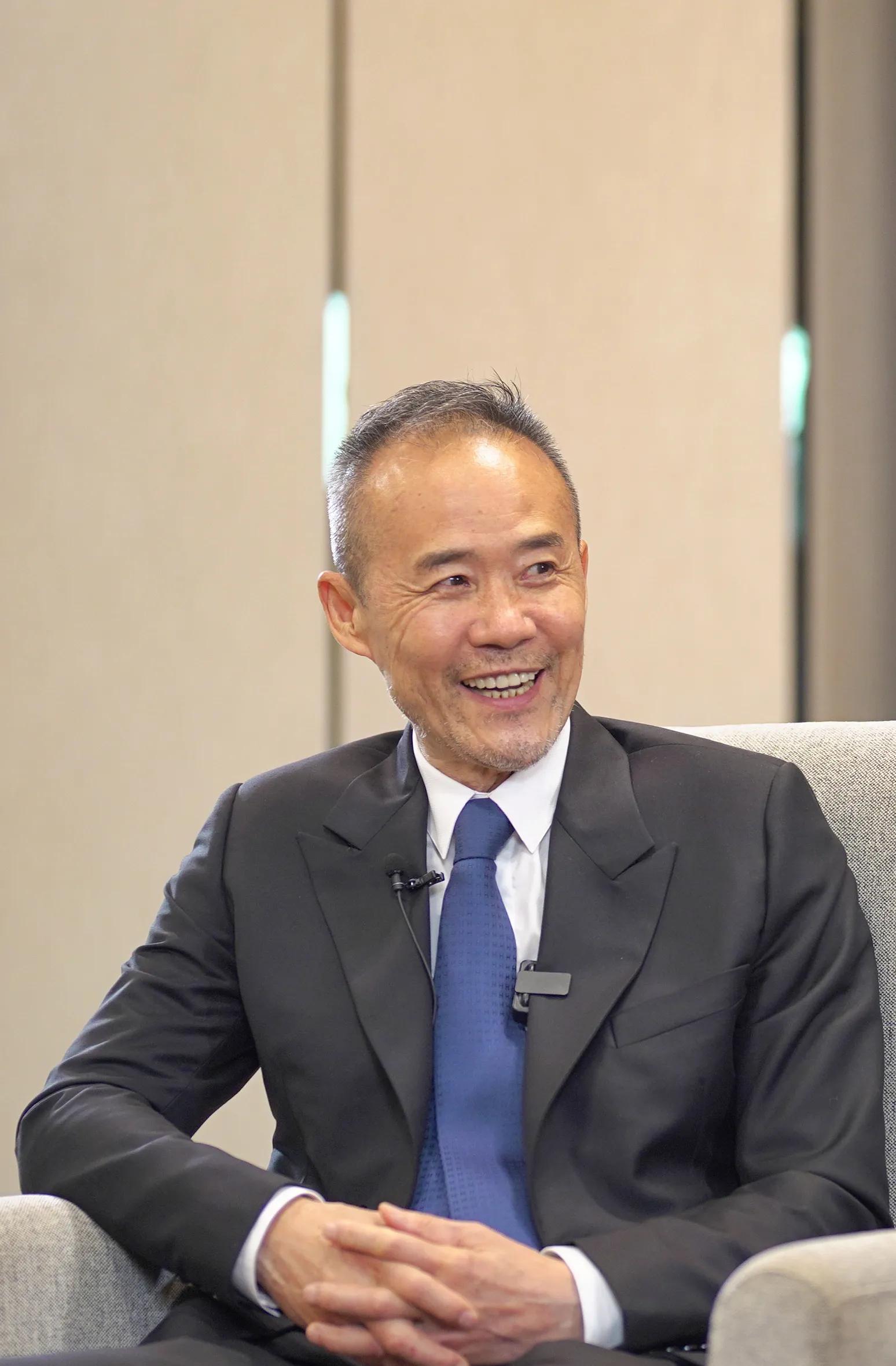 一首《我回来了》让千军万马来相见，他是行业的“疯子”