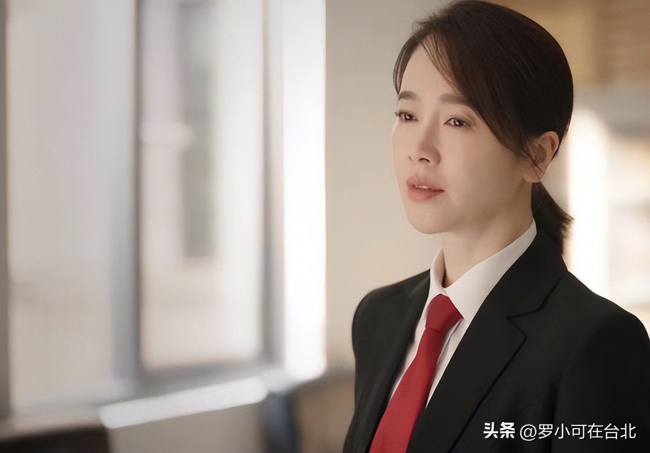 《底线》唐薇最清醒？宁愿离婚也要拼事业，赚钱才是女人的底气