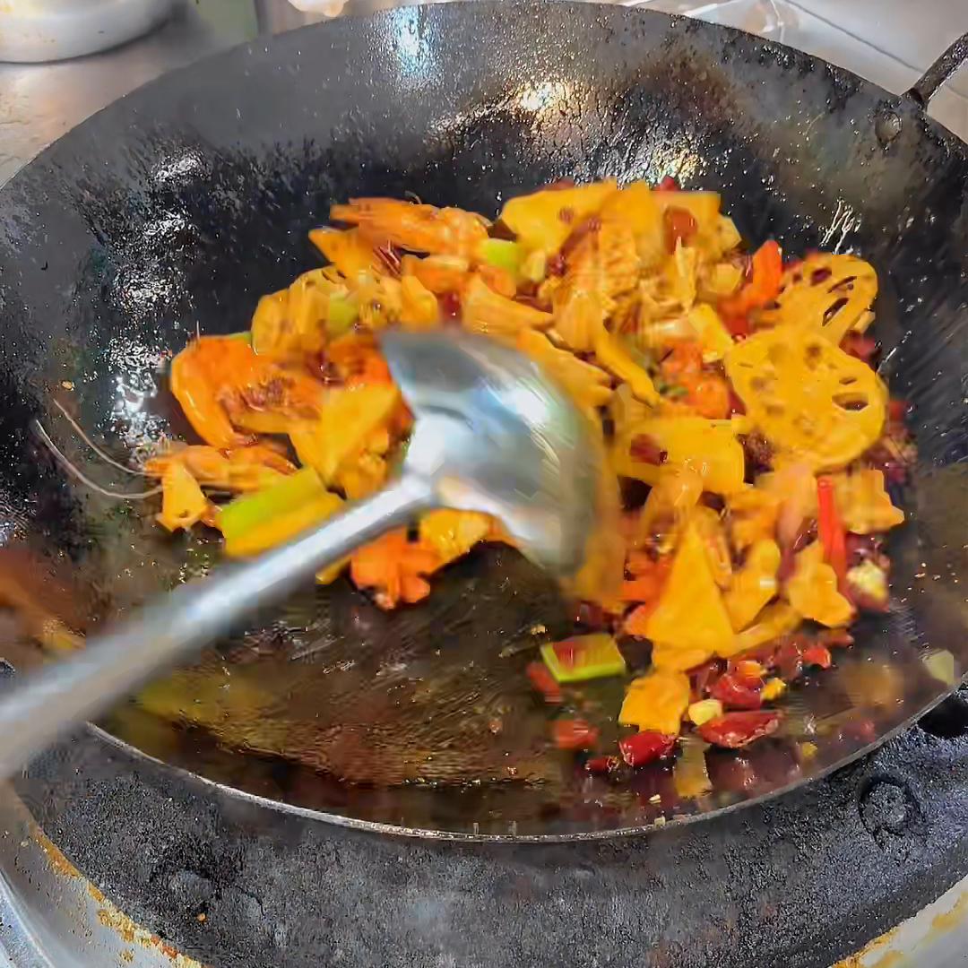 麻辣海鲜锅做法大全,麻辣海鲜大杂烩一锅炖的做法