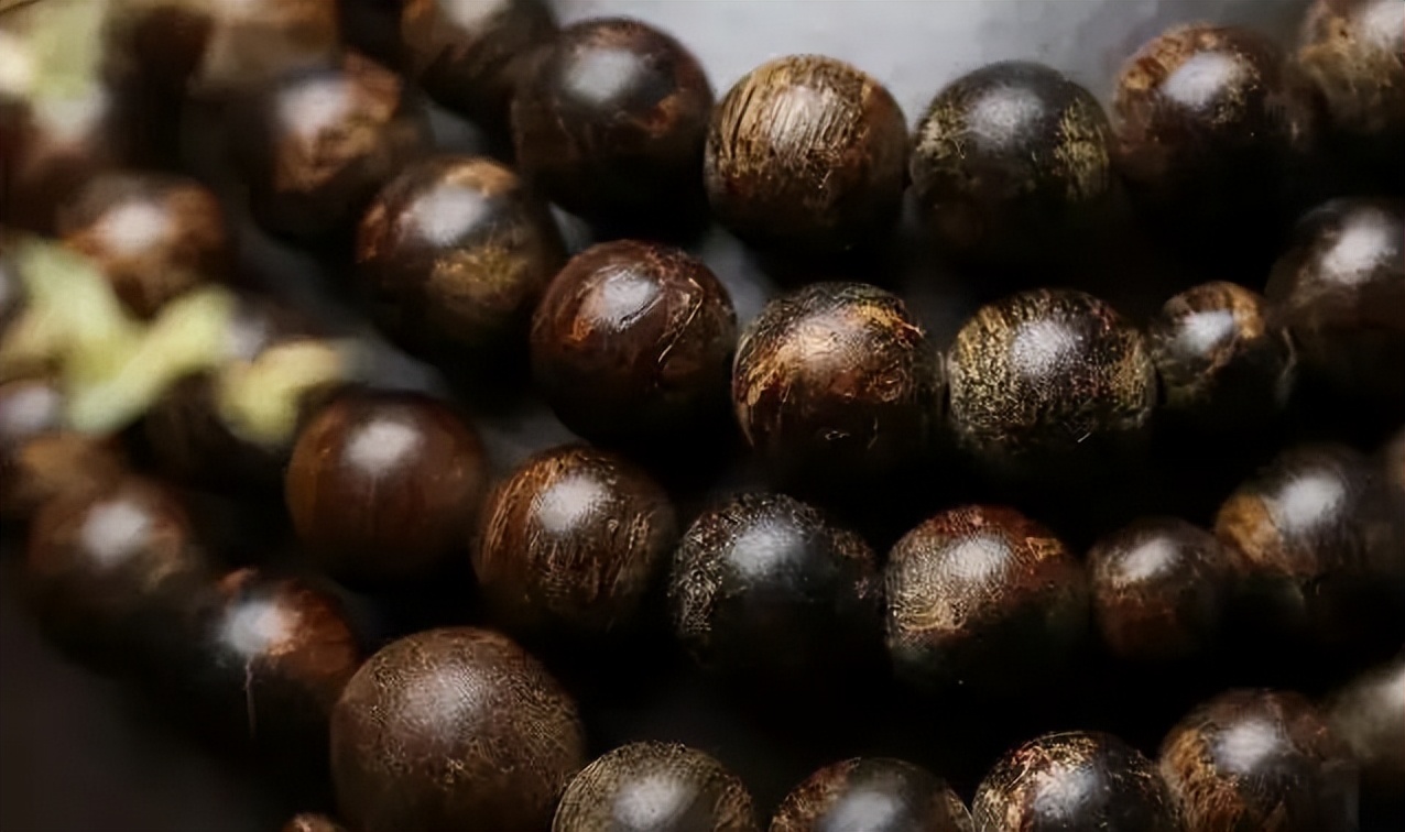 比较具有收藏价值的木质手串,最值得收藏的木质手串有哪些