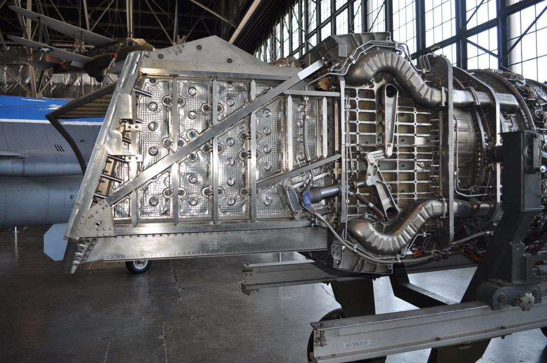 f22升级版猛禽战斗机,f22升级加高起落架