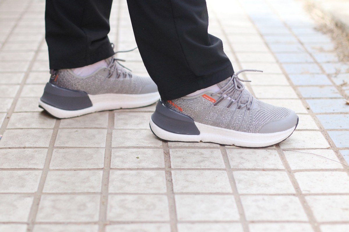 百元左右性价比高运动鞋,百元价位的运动鞋