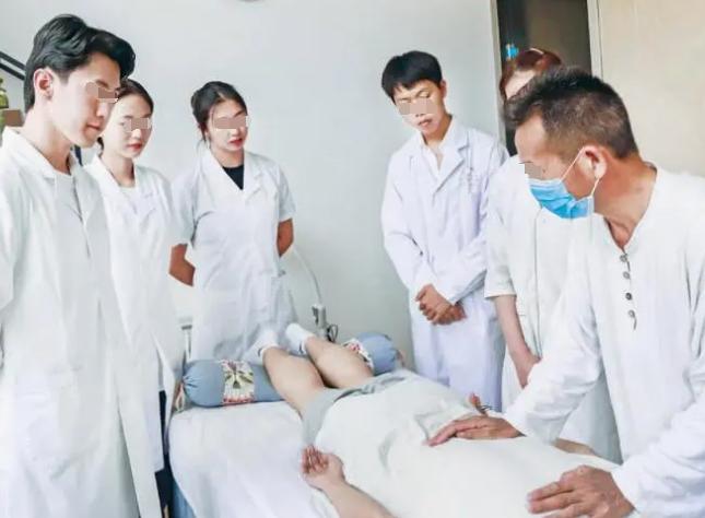 这3类医学专业当不成医生,医学4大骗局