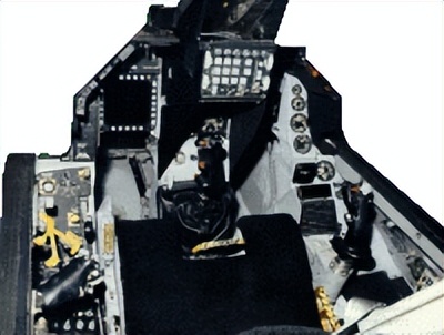 洛克希德f-16战斗机,蝰蛇的秘密f16