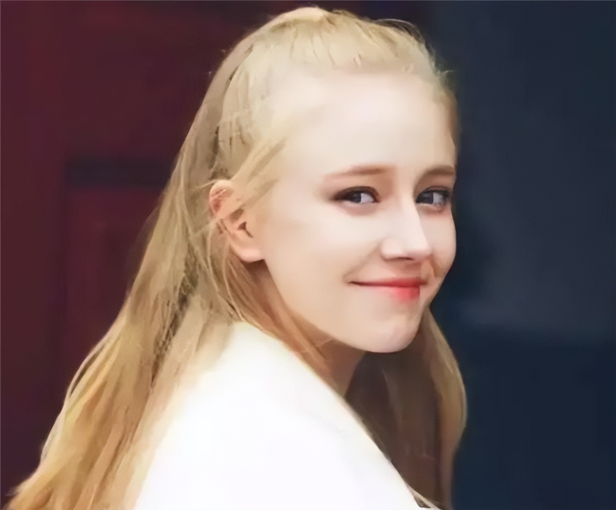 纪实：红遍中国的“丹麦天使”，因太美，泰国男友禁止她独自出门