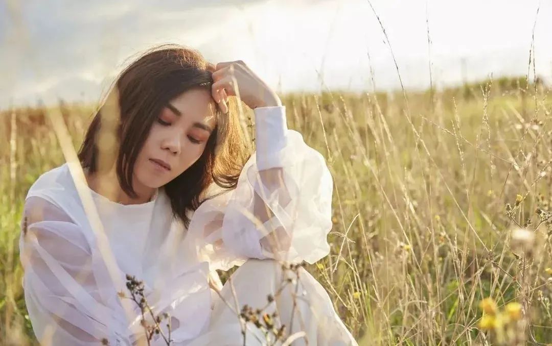 歌词经典语录100句,最打动人心的经典歌词句子