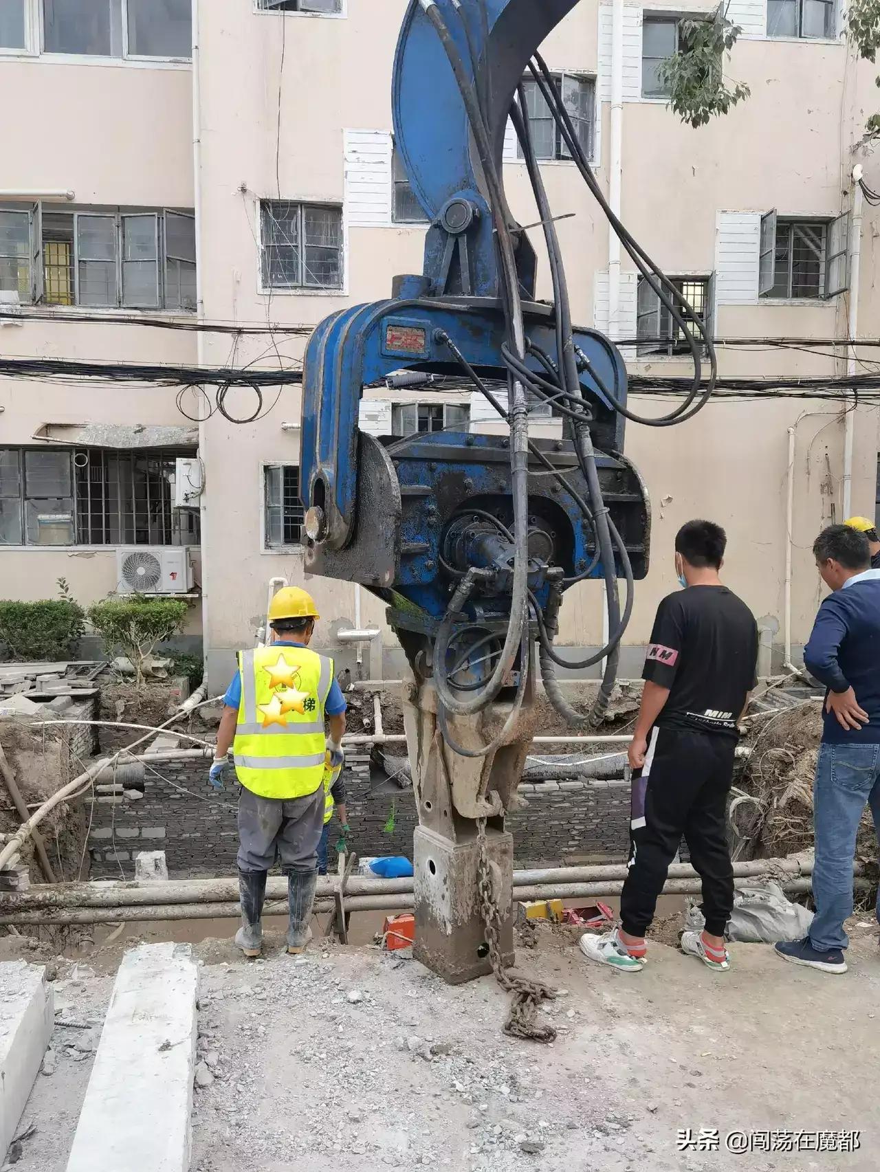 旧住宅多层楼房加装电梯如何施工,老楼加装电梯施工要求