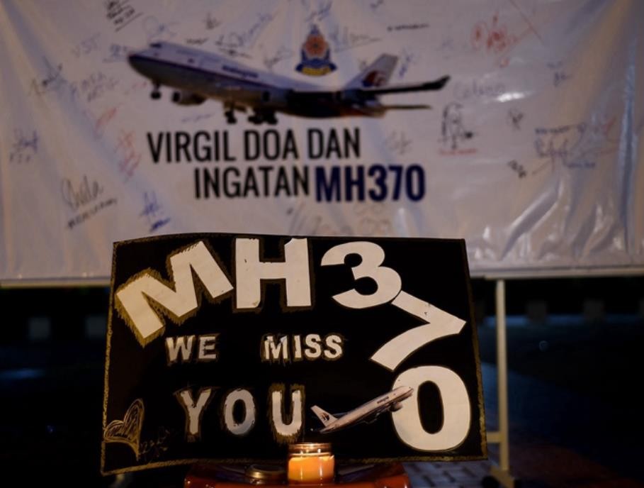 马航mh370失联后机长能不能落地,马航370失联的机长
